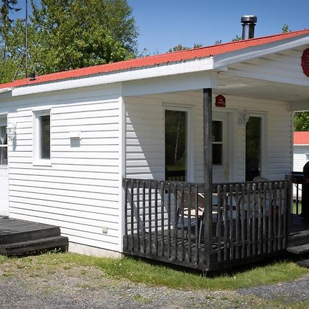 Camping Chalets Spas Pignons Rouges Saint Romain Dış mekan fotoğraf
