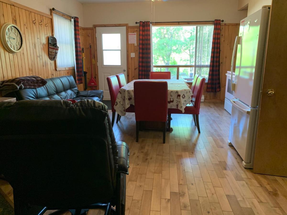 Camping Chalets Spas Pignons Rouges Saint Romain Dış mekan fotoğraf