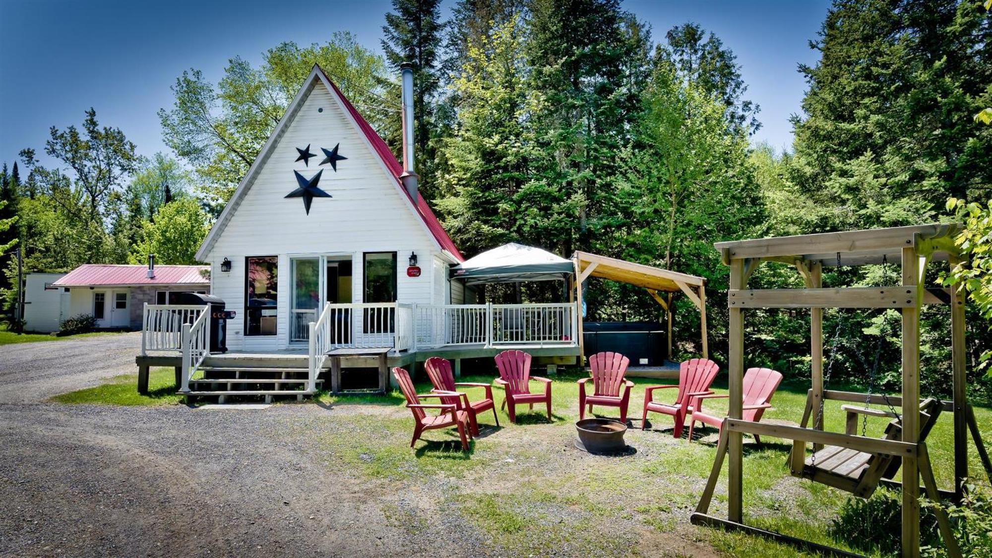 Camping Chalets Spas Pignons Rouges Saint Romain Dış mekan fotoğraf
